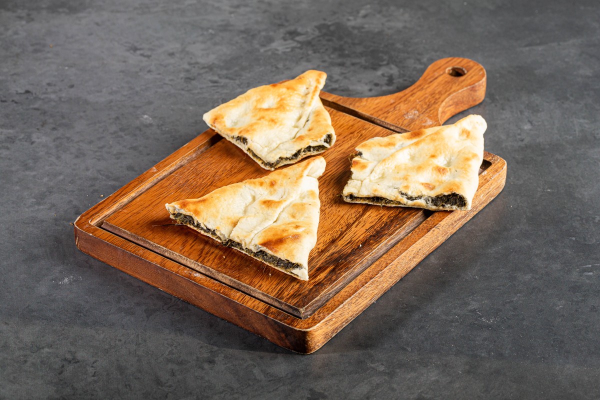 Spinach fatayer